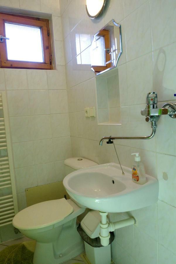 Apartmán pri zámočku Bešeňová Exterior foto